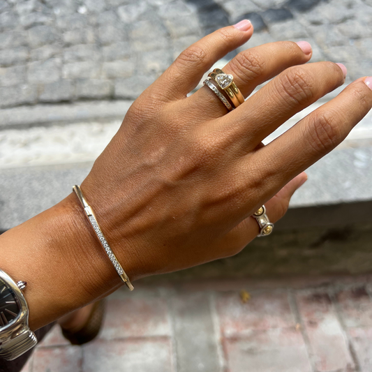 Rounded Omega Chain Diamond