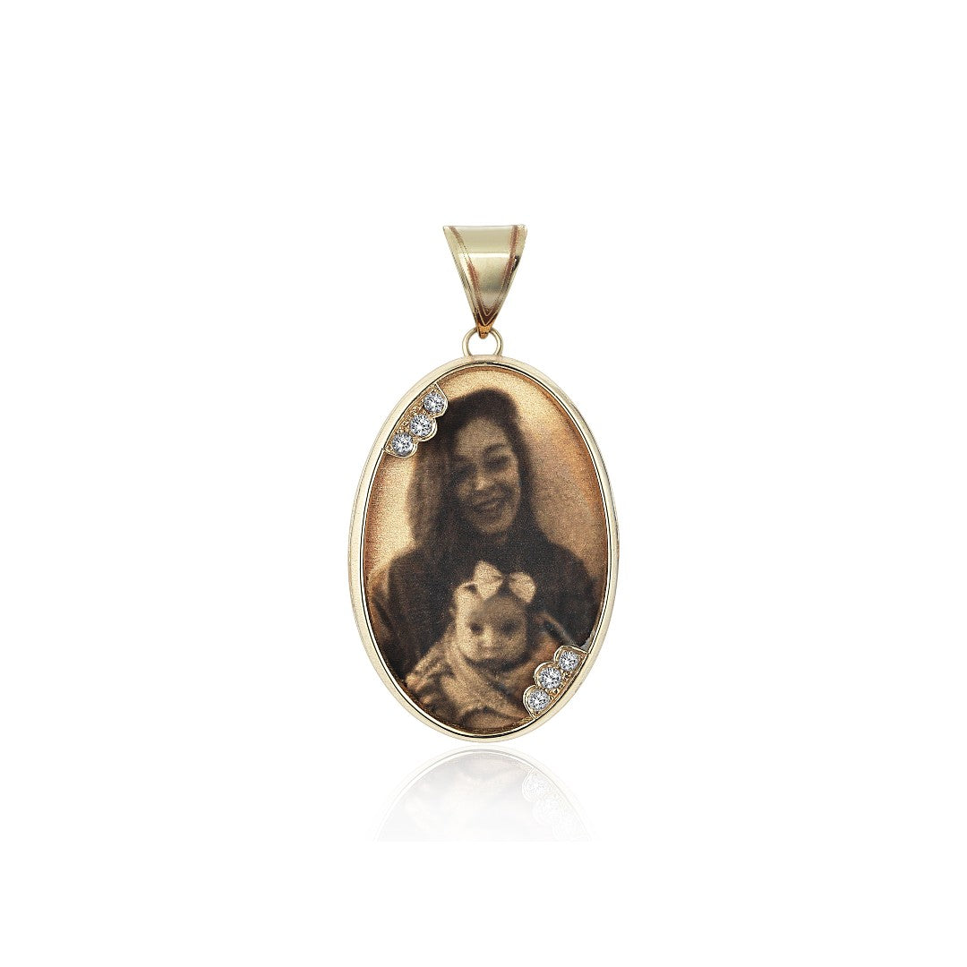 Picture Gold Necklace Oval